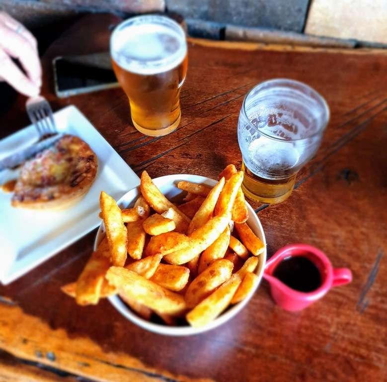 chips and gravy lunch and beer at the Mulga creek hotel pub new south walks nsw