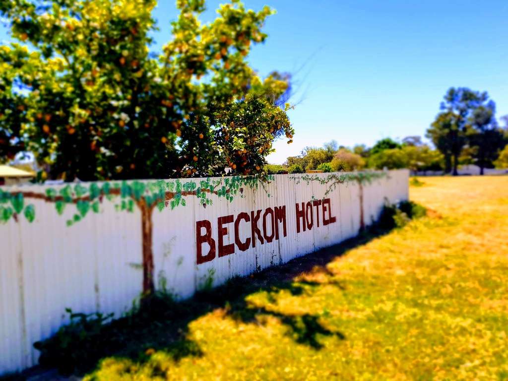Beckom Hotel New South Wales lemon tree