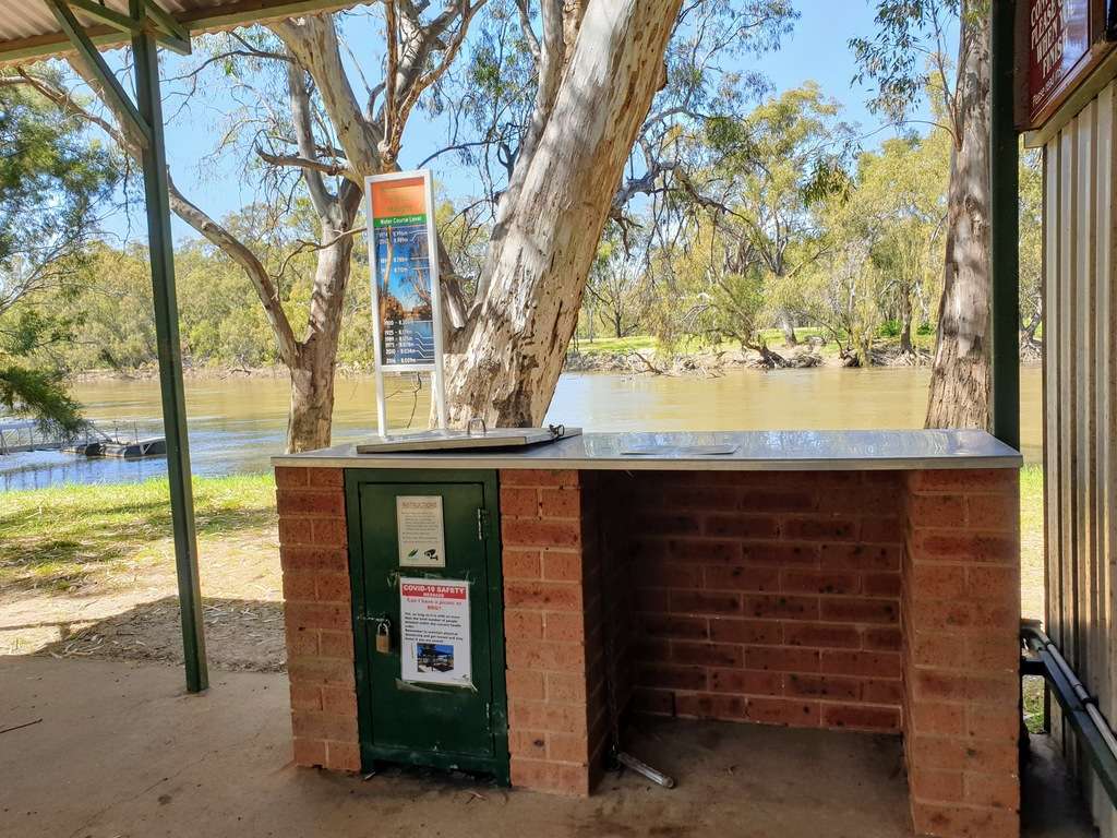 Narrandera free electric BBQ by the river