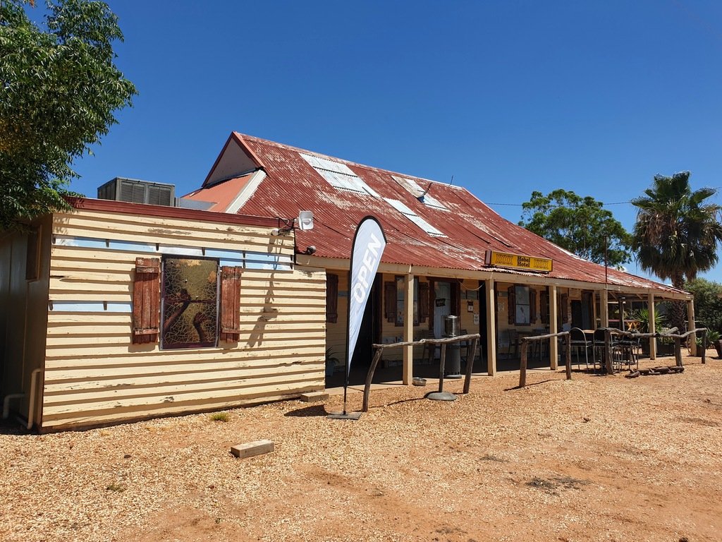 Hebel hotel Qld full time caravanning camping